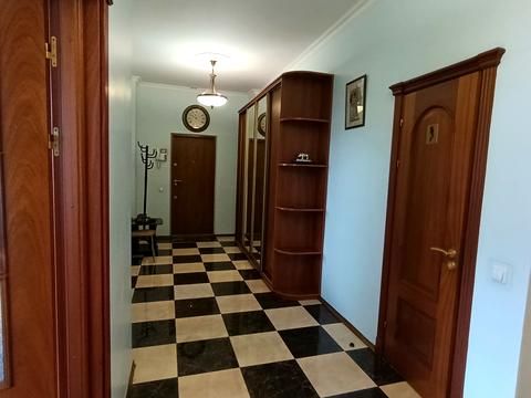 комерційна за адресою Генерала Алмазова вул. (Кутузова), 46/2