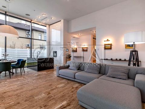 будинок за адресою Виноградна вул., 1