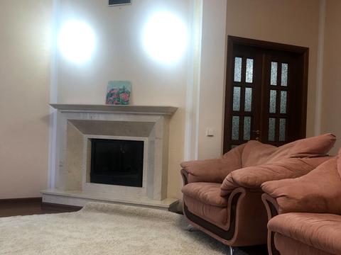 будинок за адресою Грушевського вул.