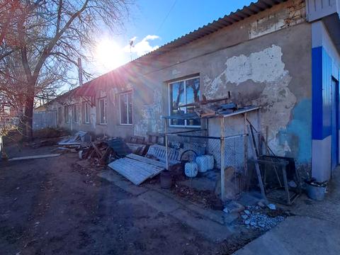 комерційна за адресою вул. Волкова, 11