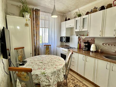 квартира за адресою Архітектора Старова вул., 4а