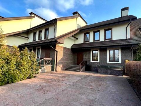 будинок за адресою Горіхова