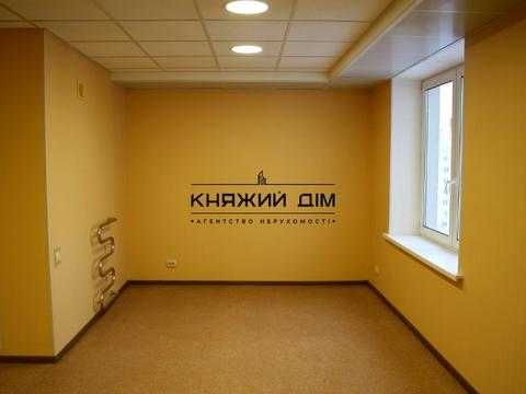 коммерческая по адресу Драгоманова ул., 1-А