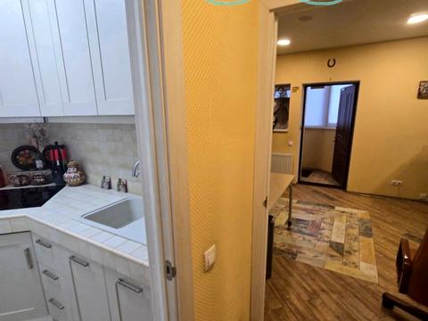 комерційна за адресою Щаслива вул., 38