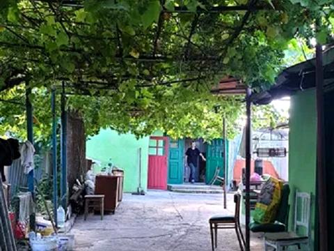 будинок за адресою Центральна