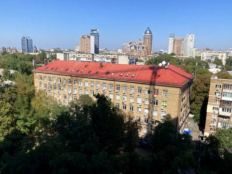 коммерческая по адресу Евгения Коновальца ул. (Щорса), 31
