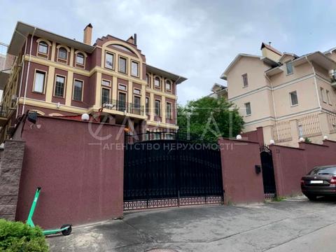 комерційна за адресою Лук'янівська вул., 23