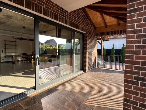 будинок за адресою Сонячна вул., 49