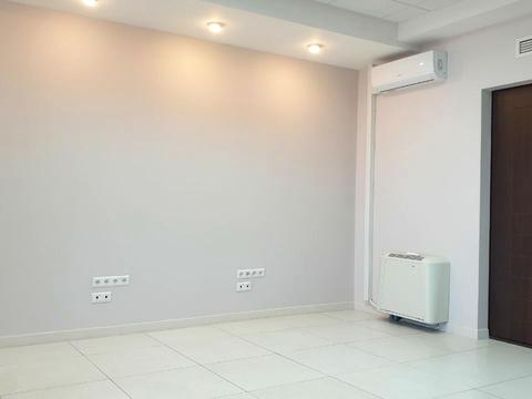 комерційна за адресою Антоновича вул. (Горького), 172