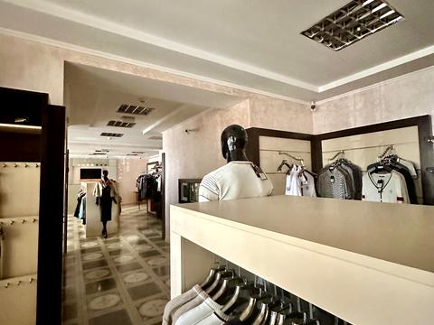 комерційна за адресою Робоча вул., 23в