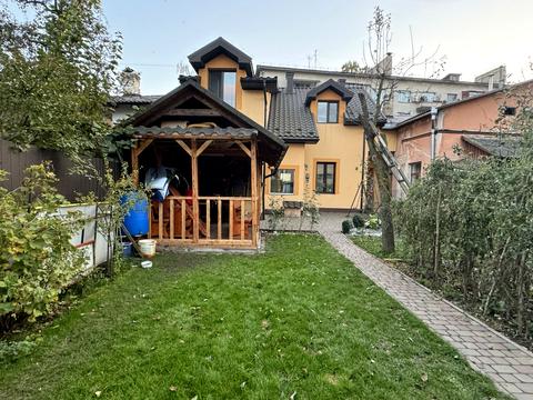 дом по адресу Гнатюка Академика ул., 7