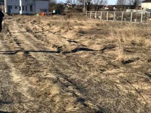 ділянка за адресою вул. Дивовижна, 38