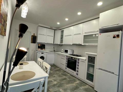 квартира за адресою Замарстинівська вул. (Калініна), 35Є