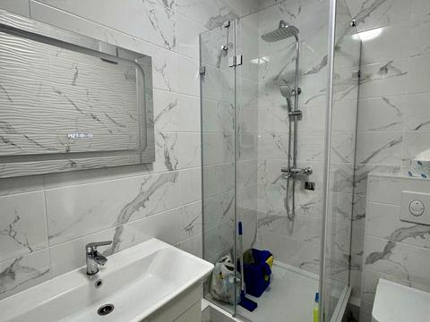 квартира за адресою Краснова вул., 1-В