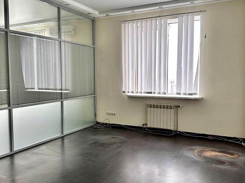 комерційна за адресою Срібнокільська вул., 3-Б