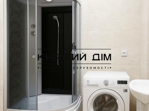 квартира за адресою Академіка Глушкова просп., 9-В