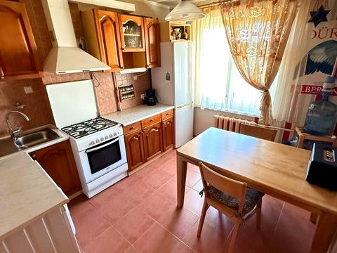 квартира за адресою Дніпро, Героїв просп., 11