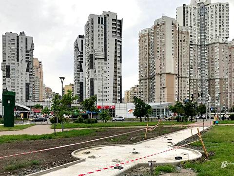 комерційна за адресою Позняки, 11