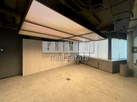 комерційна за адресою Володимирська вул., 81