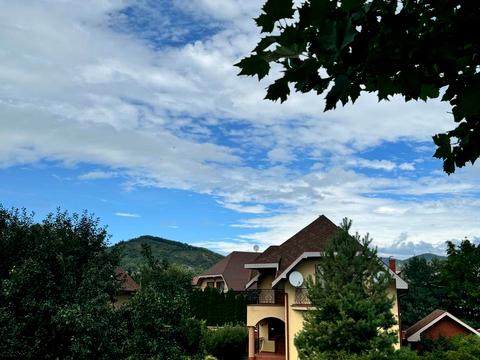 будинок за адресою набережна Незалежності вул.