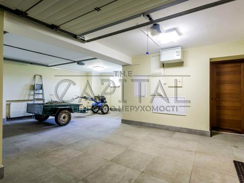 будинок за адресою с. Плюти, Світанкова, 10