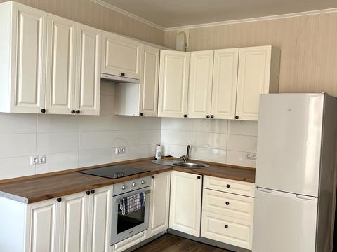 квартира за адресою Сім'ї Кульженків вул. (Петра Дегтяренка), 31-Б