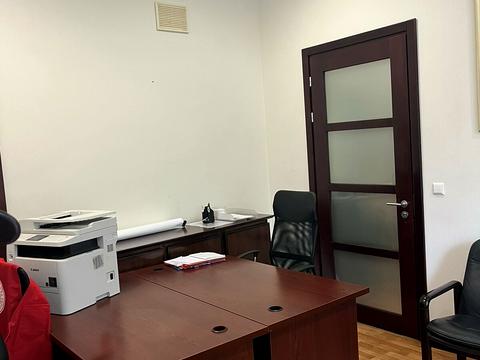 комерційна за адресою Київ, Євгена Чикаленка вул. (Пушкінська), 20