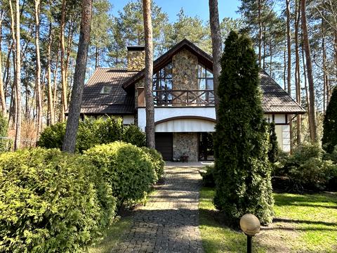будинок за адресою Щаслива, 1