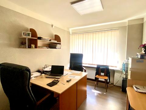 комерційна за адресою Тютюнників вул. (), 3