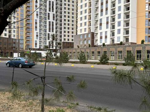 комерційна за адресою Краснова вул., 3а