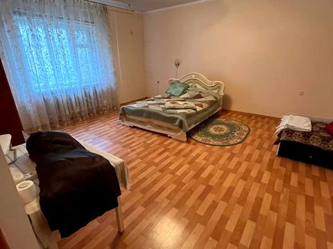 будинок за адресою Абрикосова вул.