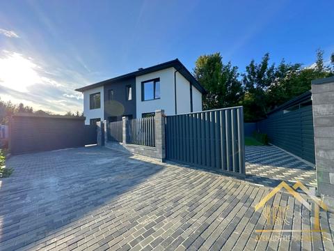 будинок за адресою Мальовнича