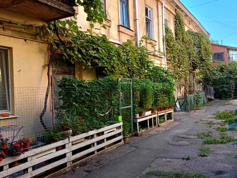 квартира за адресою Базарна вул., 3а