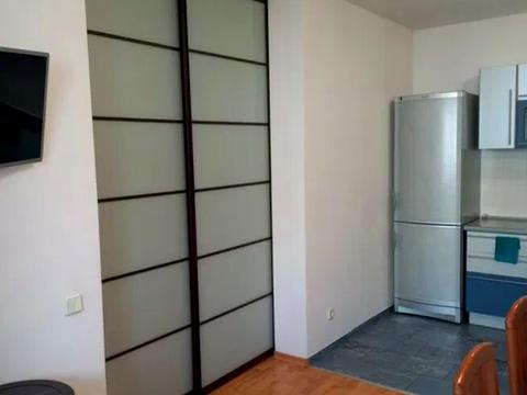 квартира за адресою Анни Ахматової вул., 47