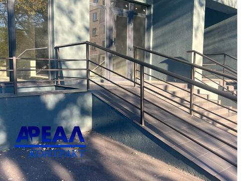 комерційна за адресою Бородинська вул., 2