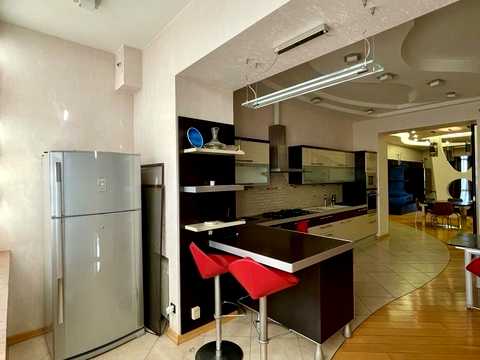 квартира по адресу Черноморская ул., 1