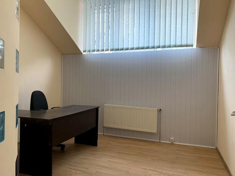 комерційна за адресою Павлівська вул., 17