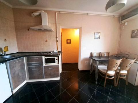 квартира за адресою Серова, 5