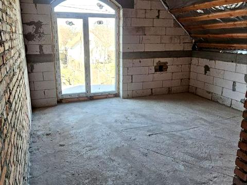 будинок за адресою вул. Садова 202, 8