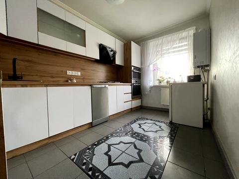 квартира за адресою Гайдамацька вул. (Марфи Струтинської), 35