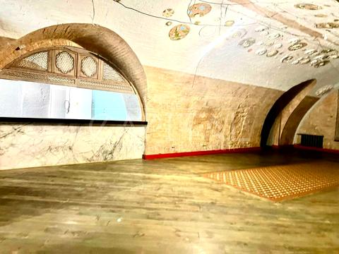 коммерческая по адресу Евгения Коновальца ул. (Щорса), 44