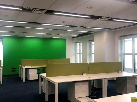 комерційна за адресою Богдана Хмельницького вул., 19/21