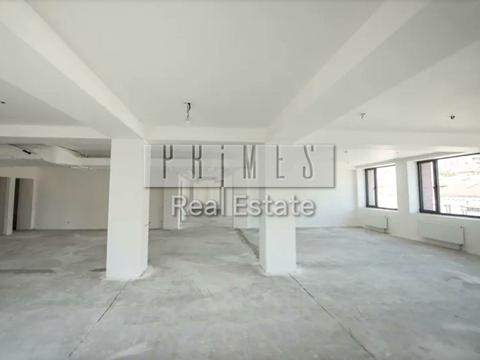 комерційна за адресою Саксаганського вул., 53/80