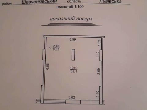 комерційна за адресою Малоголосківська вул., 44