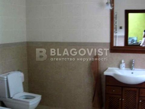 комерційна за адресою Нагірна вул., 3