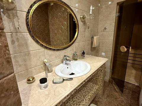 квартира по адресу Литературная ул., 1а