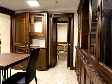 комерційна за адресою Мала Арнаутська вул., 60