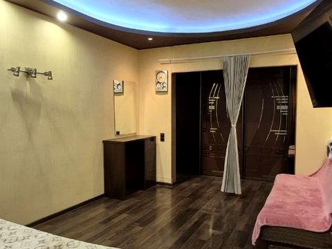 квартира за адресою Прирічна вул., 1