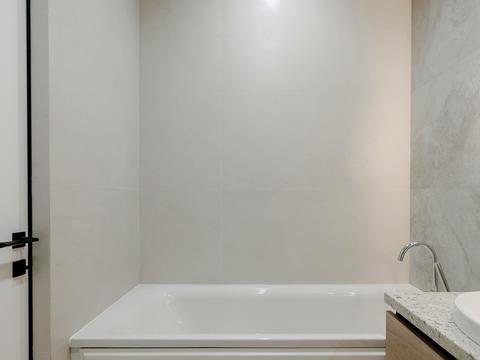 квартира за адресою Салютна вул., 2к6