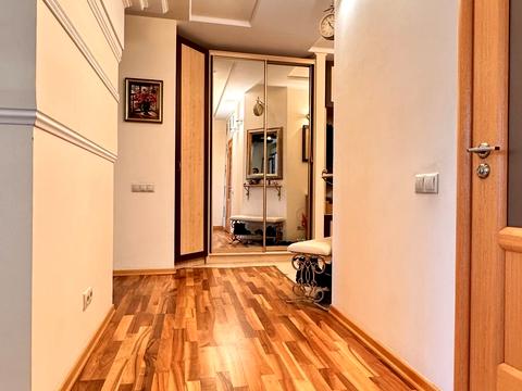 квартира за адресою Дніпровська набережна вул., 26